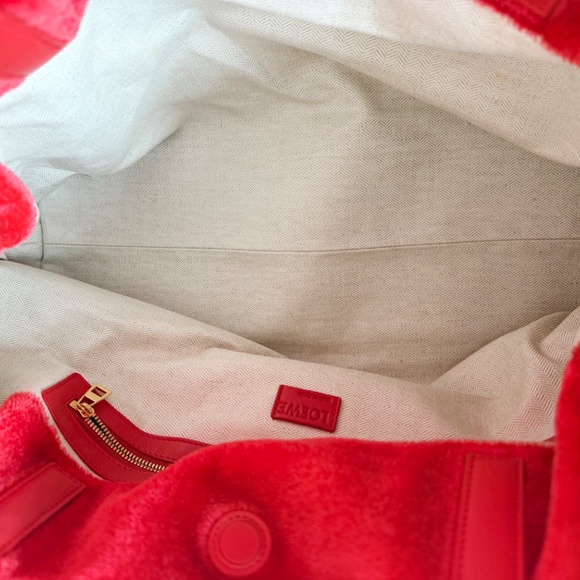 LOEWE Flamenco 2021 red mohair bag, XL - Picture 10 of 11